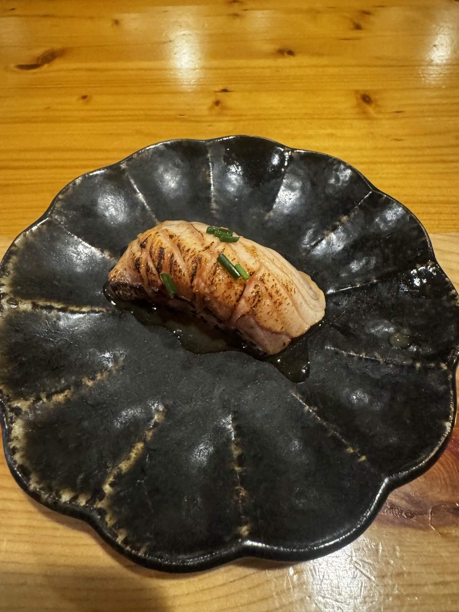 Salmon belly sushi