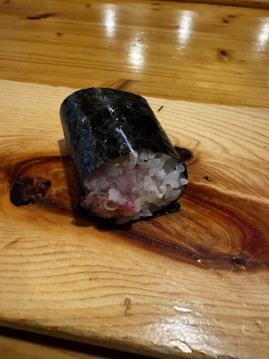 Yellowtail handroll